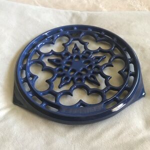 Le Creuset Navy Blue Cast Iron Decorative Trivet with Filigree Cutouts